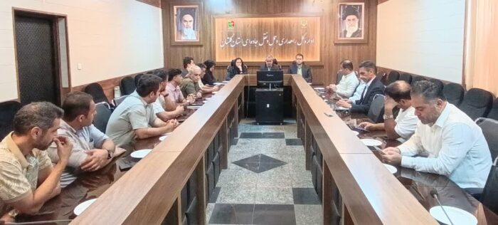 هم‌اندیشی صمیمانه راهداری و حمل و نقل جاده ای گلستان با پیمانکاران
